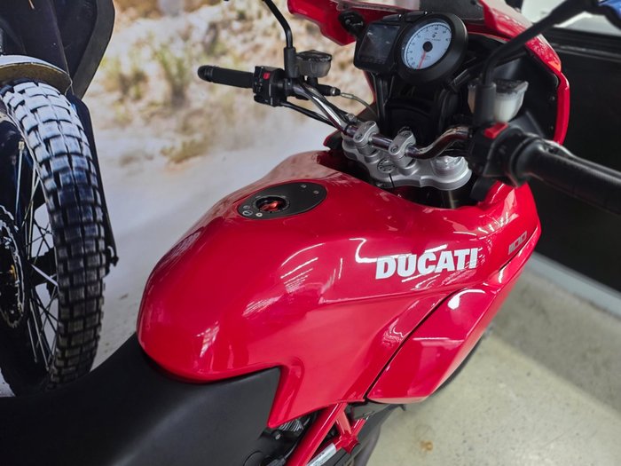 2008 DUCATI MULTISTRADA MTS 1100 RED