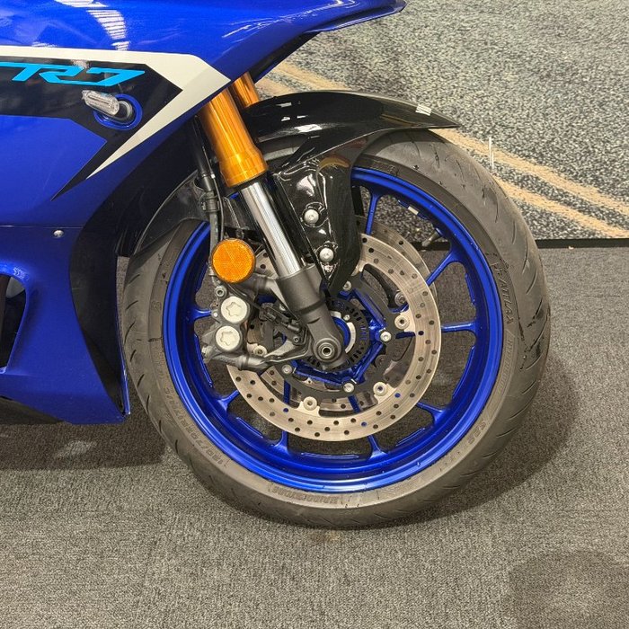 2024 Yamaha YZF-R7LA Blue