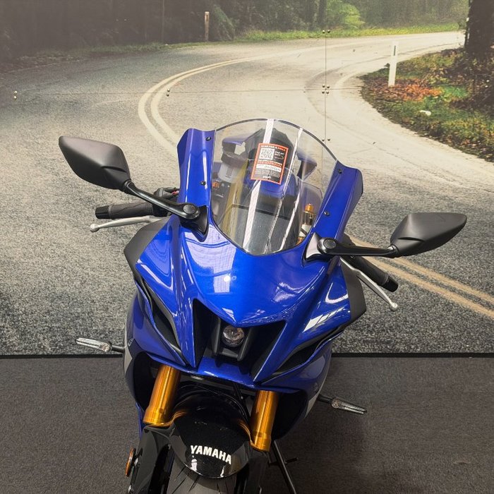 2024 Yamaha YZF-R7LA Blue