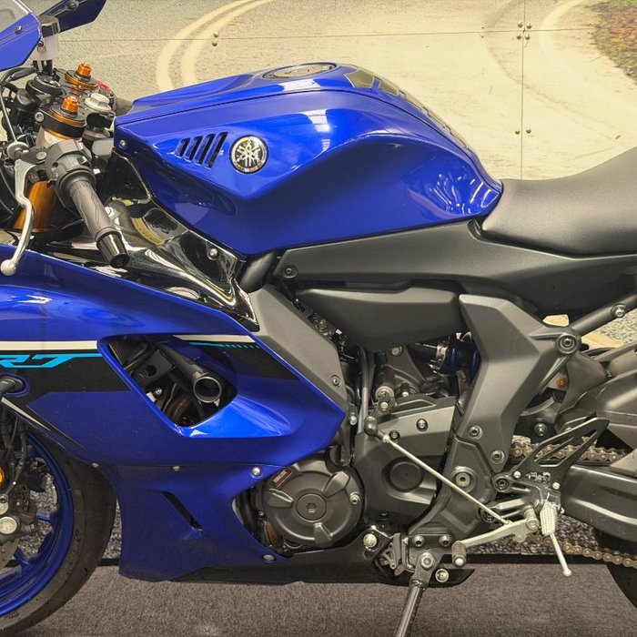 2024 Yamaha YZF-R7LA Blue