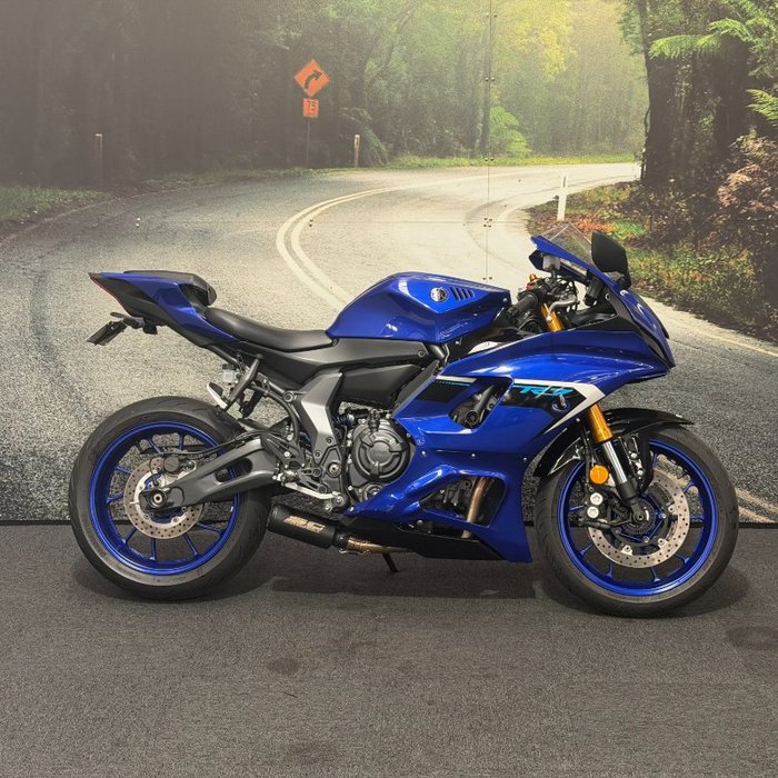 2024 Yamaha YZF-R7LA Blue