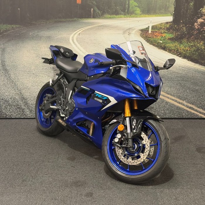 2024 Yamaha YZF-R7LA Blue