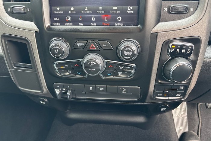 2021 RAM 1500 Express DS MY21 4X4 Dual Range Red