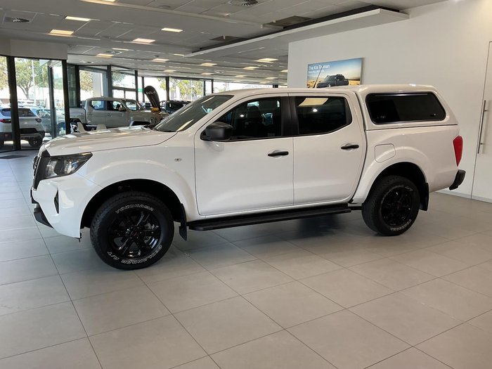 2023 Nissan Navara SL