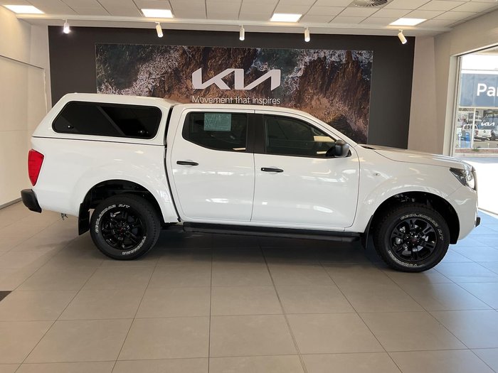 2023 Nissan Navara SL