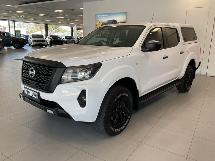 2023 Nissan Navara SL