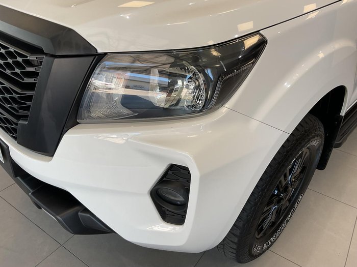 2023 Nissan Navara SL