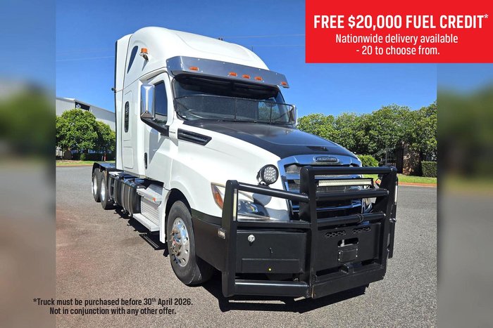 2021 Freightliner Cascadia WHITE