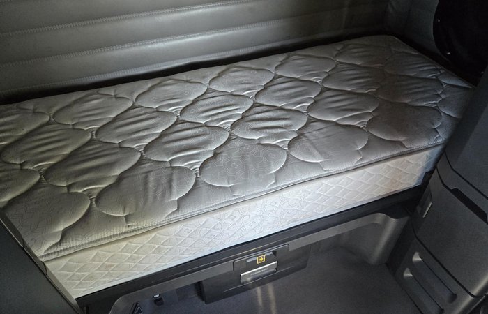 2021 Freightliner Cascadia WHITE