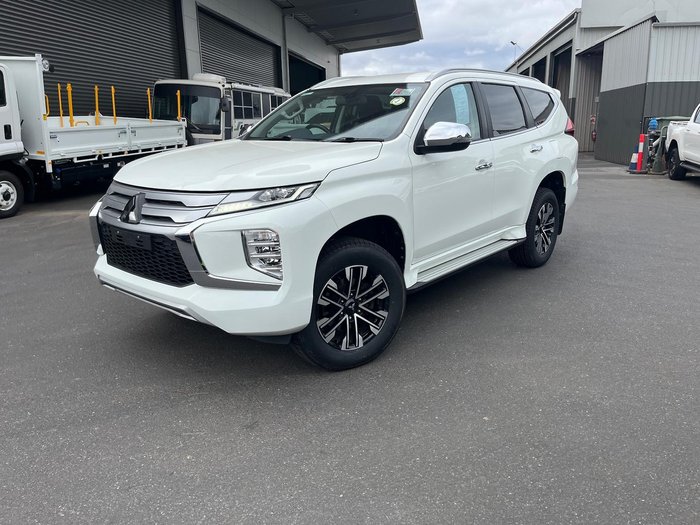 2022 Mitsubishi Pajero Sport GLS