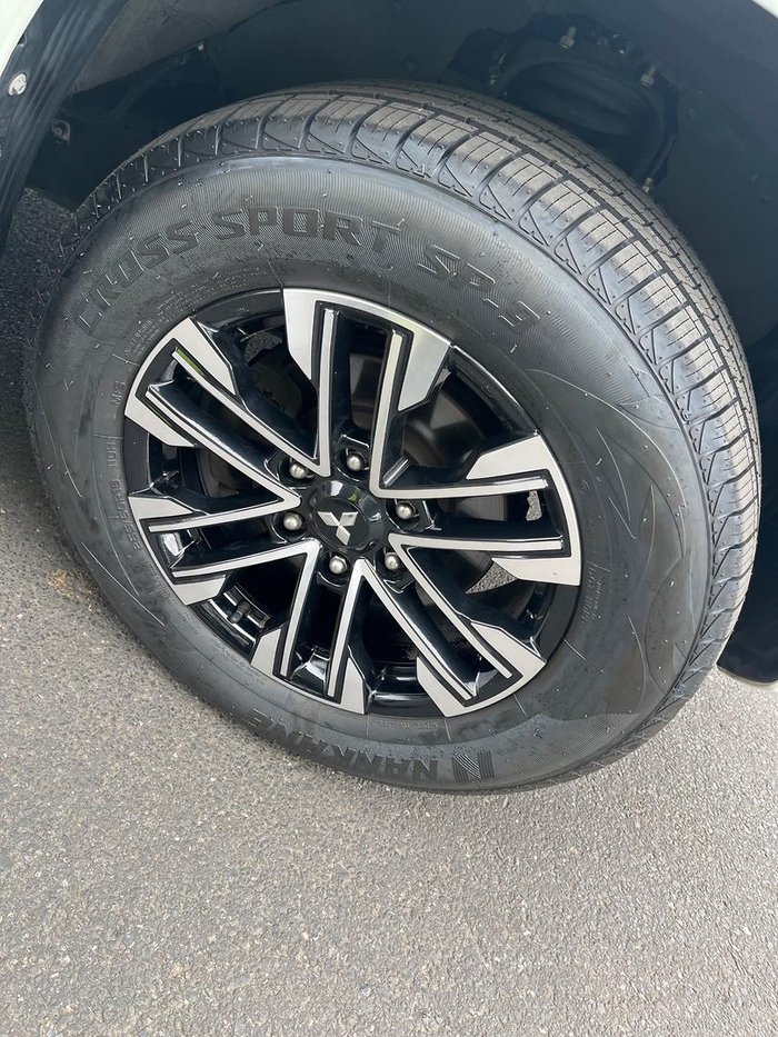 2022 Mitsubishi Pajero Sport GLS