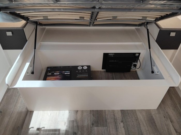 2026 New Age Caravans Manta Ray 16Ft Couples My26 Full Composite New Lay Out