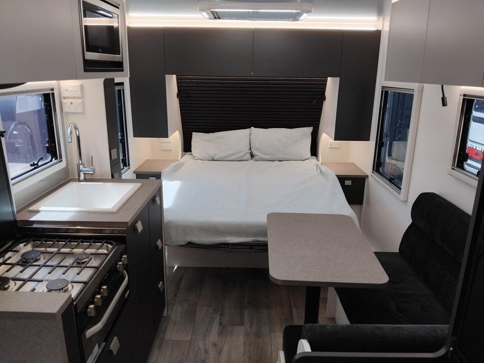 2026 New Age Caravans Manta Ray 16Ft Couples My26