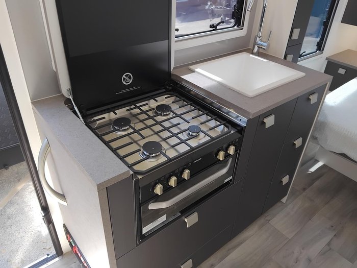 2026 New Age Caravans Manta Ray 16Ft Couples My26 Full Composite New Lay Out