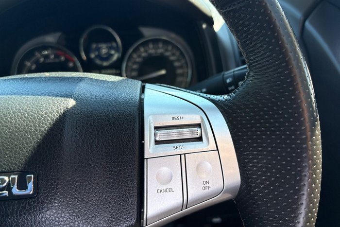 2020 Isuzu MU-X LS-T