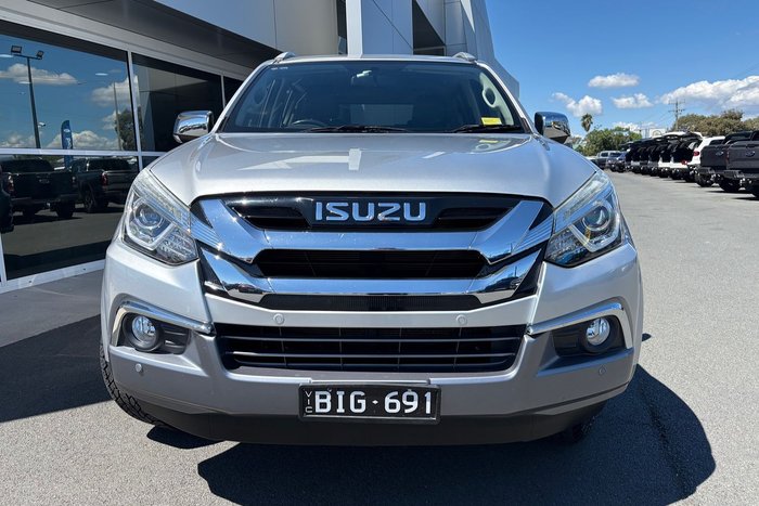2020 Isuzu MU-X LS-T