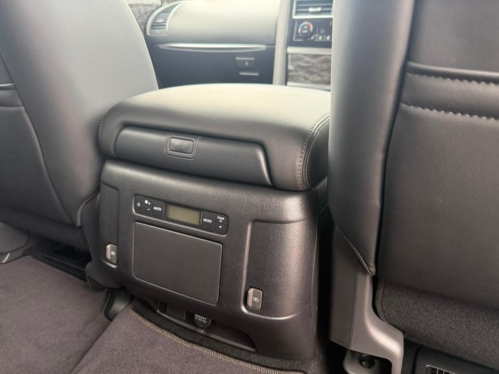 2025 Nissan Patrol Ti