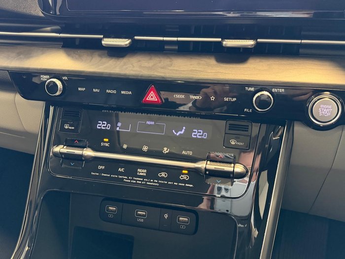 2023 Kia Carnival Platinum