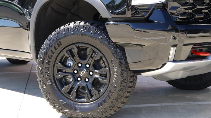 2025 Chevrolet Silverado 1500 ZR2 W/Tech Pack