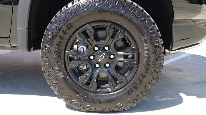 2025 Chevrolet Silverado 1500 ZR2 W/Tech Pack