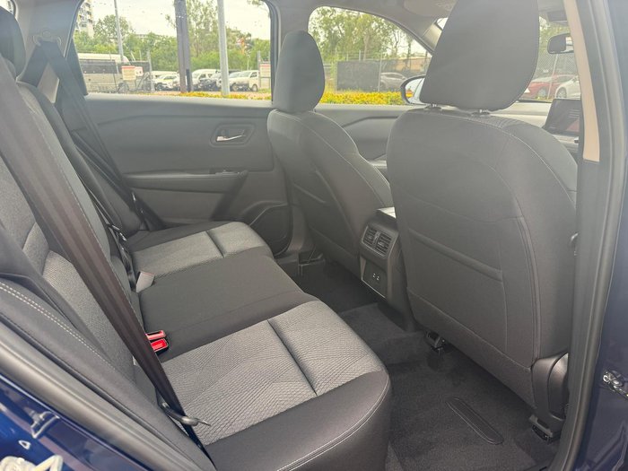 2025 Nissan X-TRAIL ST