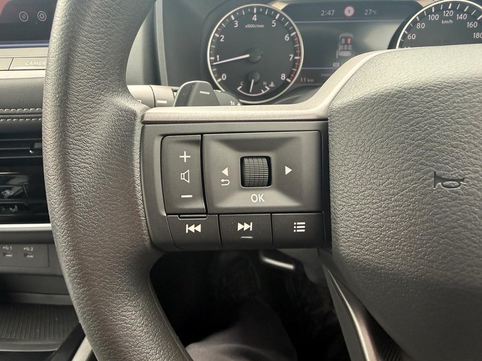 2025 Nissan X-TRAIL ST