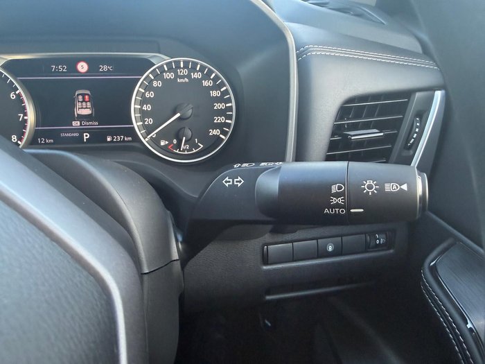 2025 Nissan X-TRAIL ST