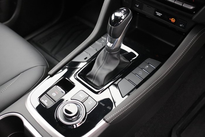 2026 Isuzu MU-X LS-T