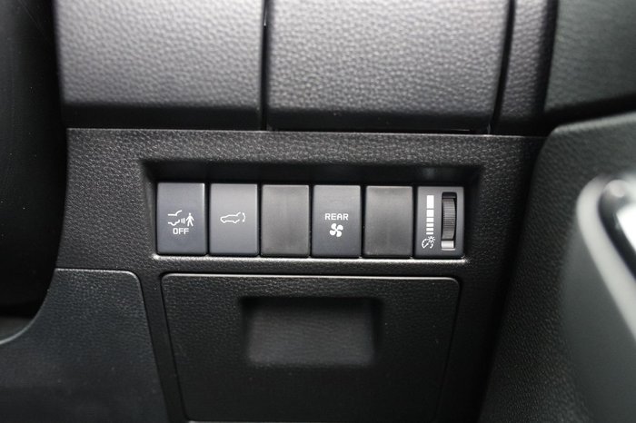 2026 Isuzu MU-X LS-T