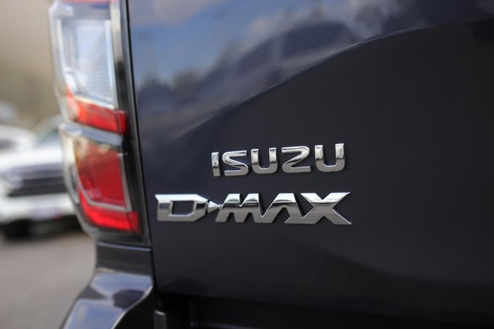 2025 Isuzu D-MAX X-TERRAIN