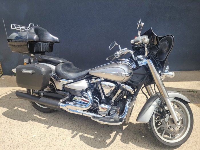 2013 Yamaha XV1900A SILVER