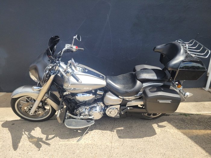 Yamaha XV1900A