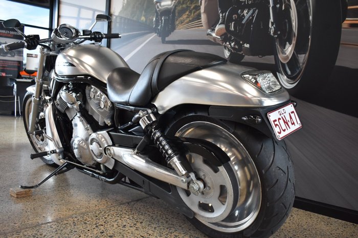 2005 HARLEY-DAVIDSON VRSCB V-ROD