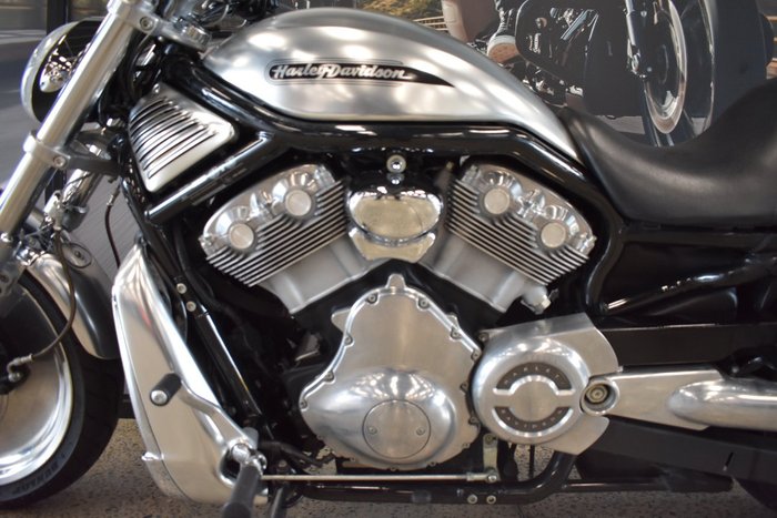 2005 HARLEY-DAVIDSON VRSCB V-ROD