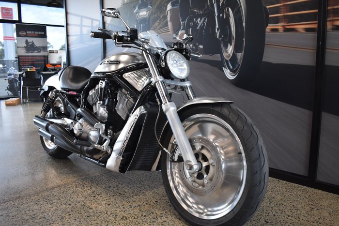 2005 HARLEY-DAVIDSON VRSCB V-ROD