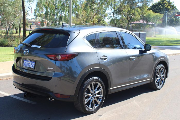 2020 Mazda CX-5 Akera