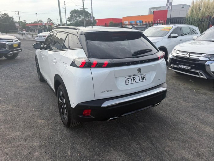 2022 PEUGEOT 2008 GT