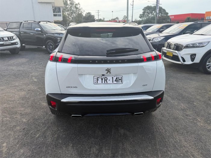 2022 PEUGEOT 2008 GT