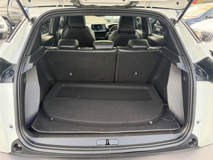 2022 PEUGEOT 2008 GT