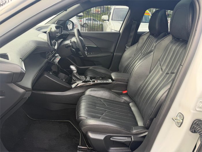 2022 PEUGEOT 2008 GT