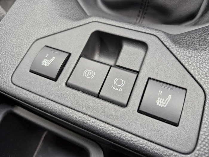 2026 Toyota Hilux SR5