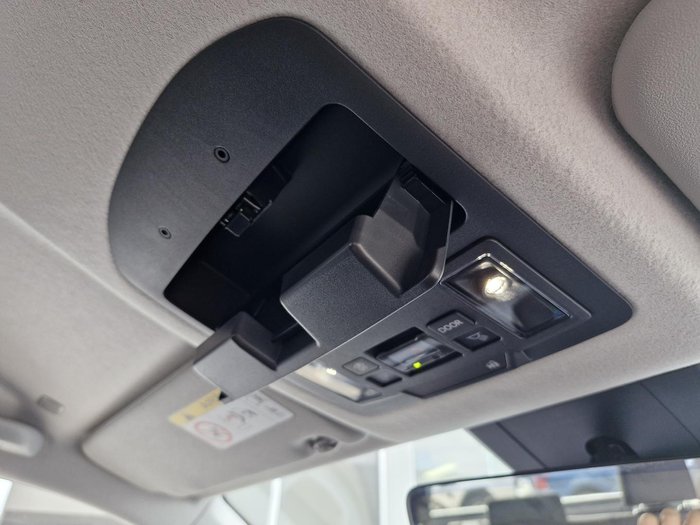 2026 Toyota Hilux SR5