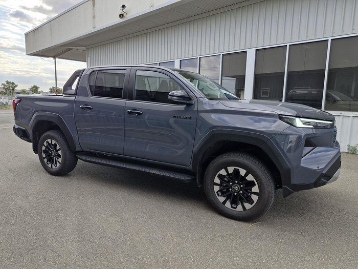 2026 Toyota Hilux SR5