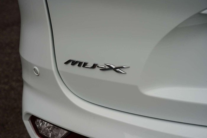 2025 Isuzu MU-X LS-T