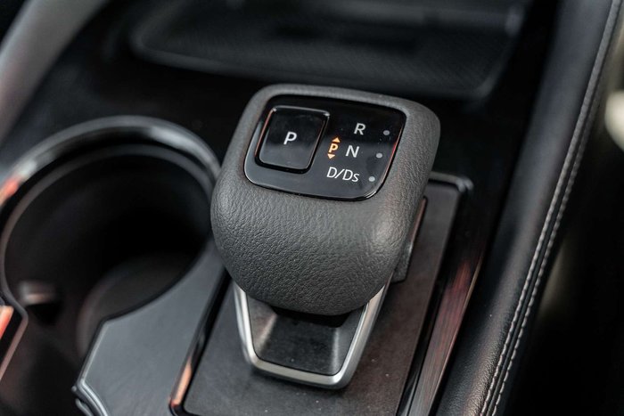 2025 Nissan X-TRAIL ST-L