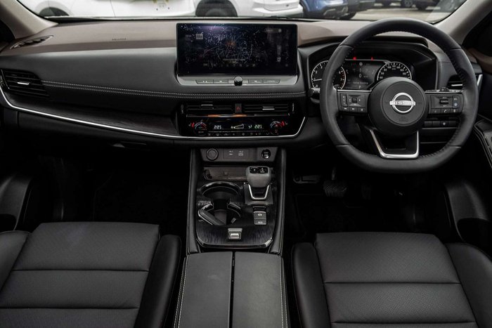 2025 Nissan X-TRAIL ST-L