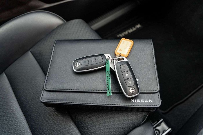 2025 Nissan X-TRAIL ST-L