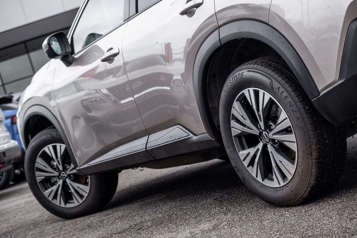 2025 Nissan X-TRAIL ST-L