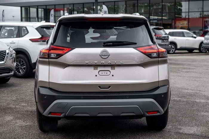 2025 Nissan X-TRAIL ST-L