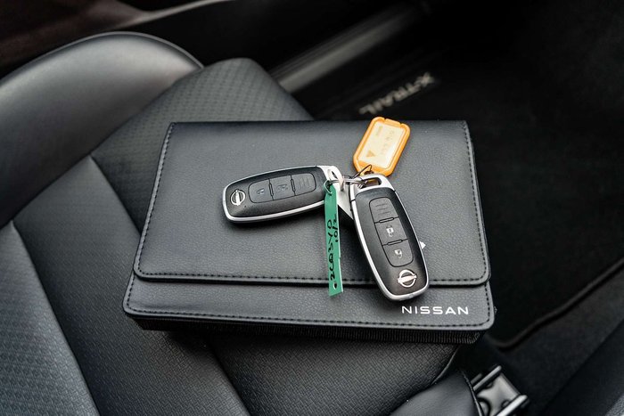 2025 Nissan X-TRAIL ST-L